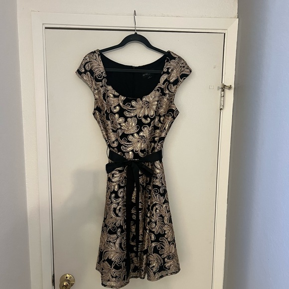 Betsy & Adam Gold Sequin Ribbon Cocktail Dress - Picture 2 of 5